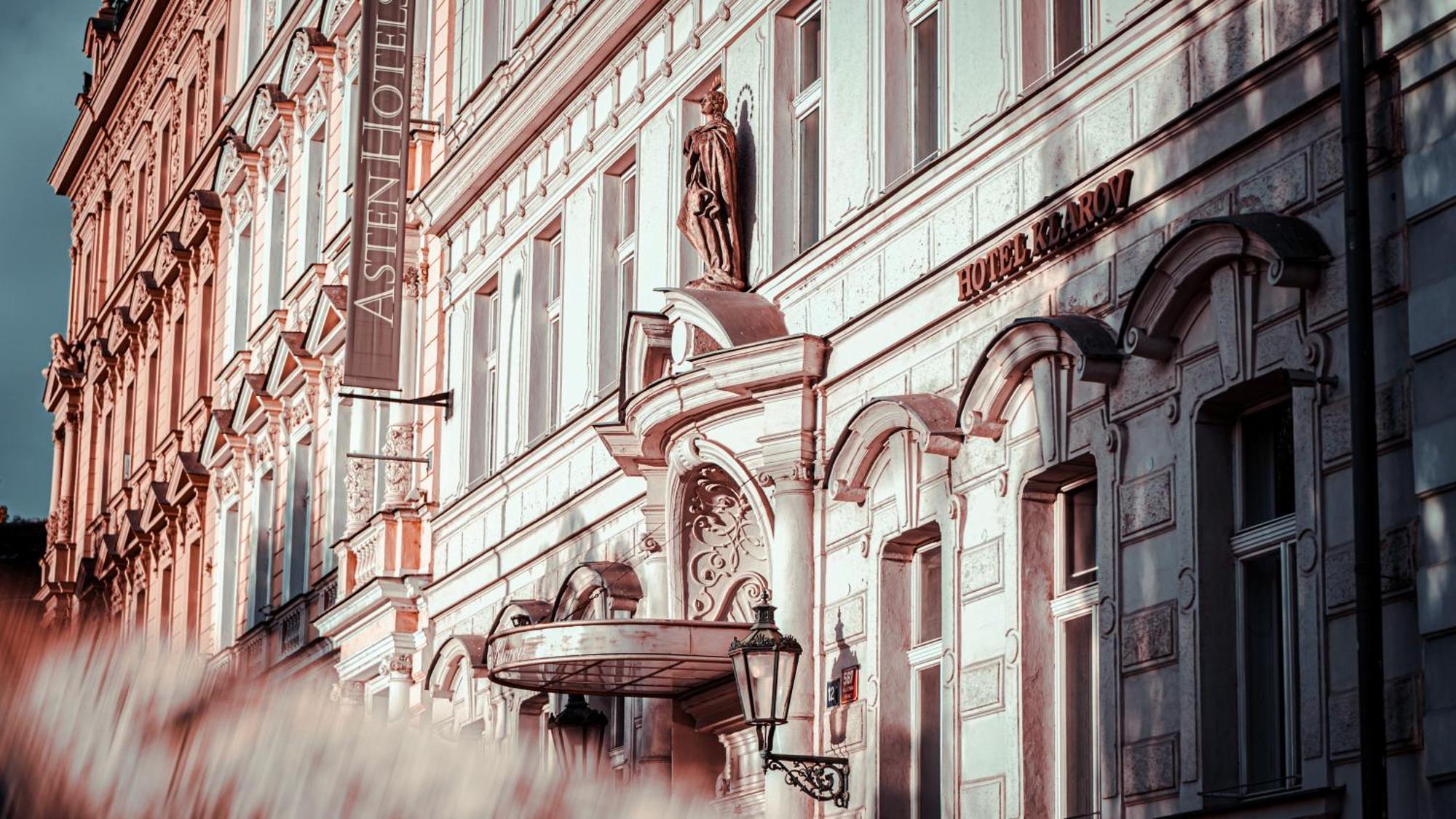 Boutique Hotel Klarov Prague Exterior photo
